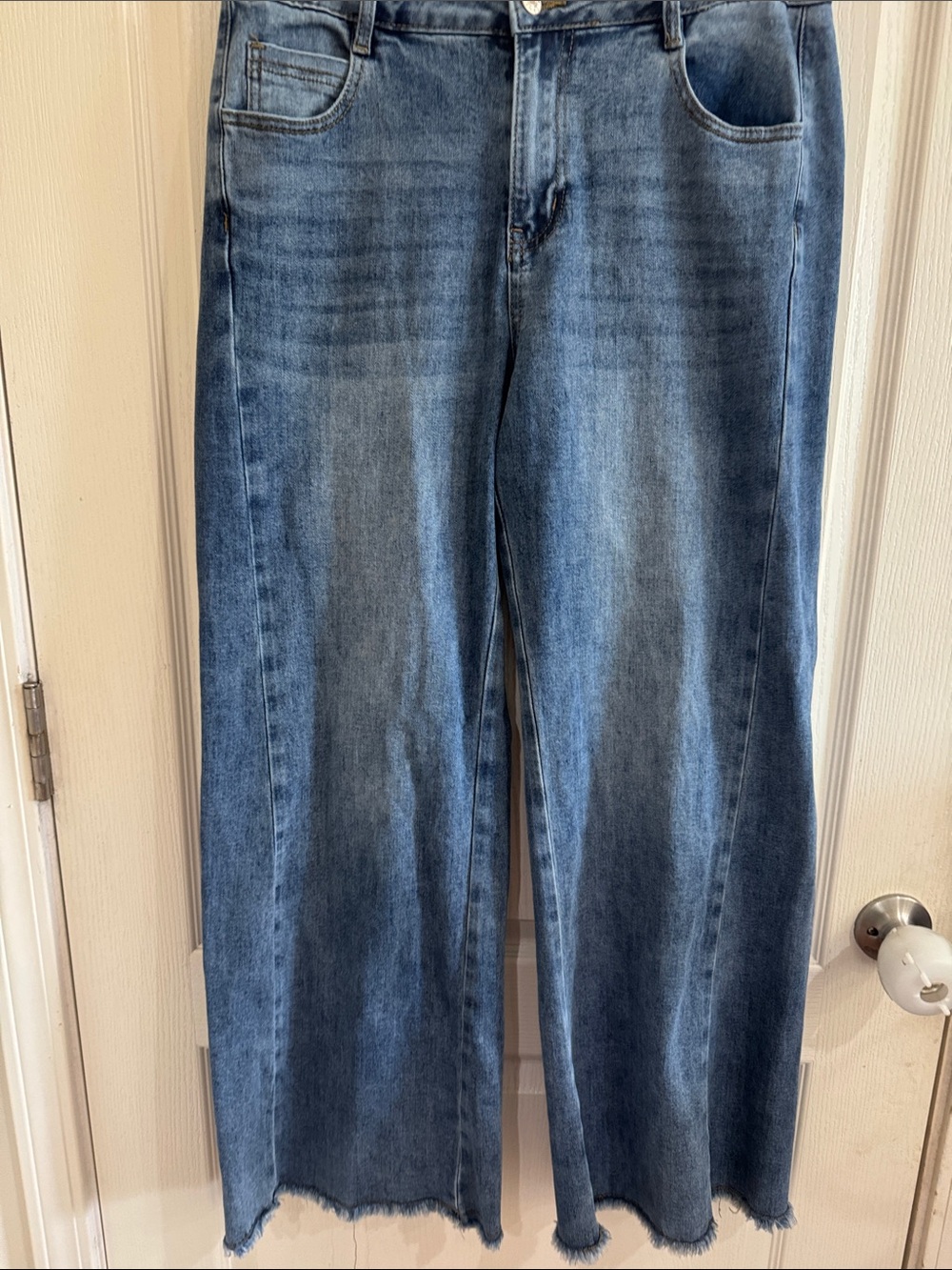 Women's Wide-Leg Flared Jeans in Faded Blue